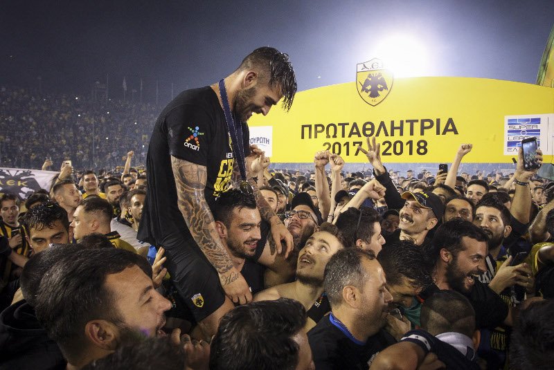 Η στέψη της πρωταθλήτριας ΑΕΚ μέσα στη Ριζούπολη [εικόνες] | iefimerida.gr 8