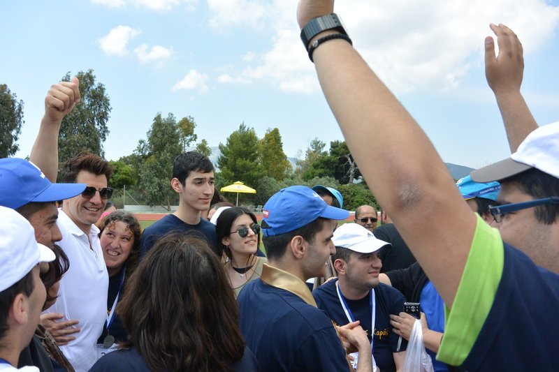 «Αγώνες Χαράς» στην Παλλήνη: 280 παιδιά με ειδικές ανάγκες έτρεξαν και γιόρτασαν μαζί [εικόνες & βίντεο] | iefimerida.gr 3