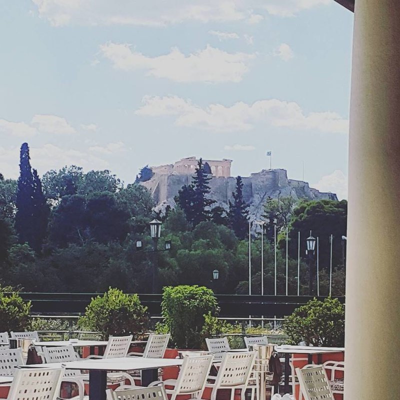 Πρωτομαγιά στην Αθήνα: 7 μαγαζιά με ανθισμένους κήπους και μυστικές αυλές για καφέ [εικόνες] | iefimerida.gr 15