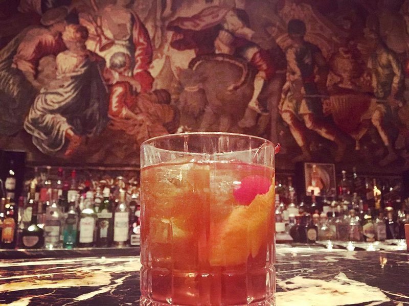 Alexander's Bar: Το μπαρ της «Μεγάλης Βρετανίας» στο οποίο έχει υποκλιθεί ακόμη και το Forbes [εικόνες] | iefimerida.gr 6