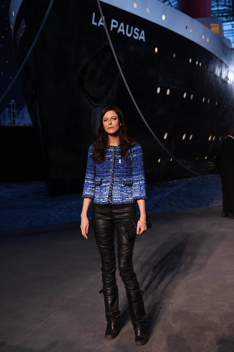 Η Chanel έφτιαξε λιμάνι και έφερε κρουαζιερόπλοιο καταμεσής του Παρισιού -Ναύτης στο La Pausa η Τζίτζι Χαντίντ [εικόνες & βίντεο] | iefimerida.gr 44