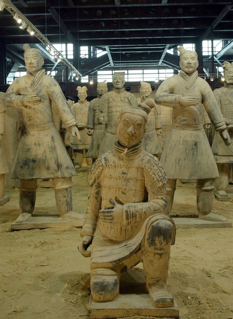 Πέθανε ο αρχαιολόγος που αποκάλυψε τον περίφημο Πήλινο Στρατό στην Κίνα [εικόνες] | iefimerida.gr 3