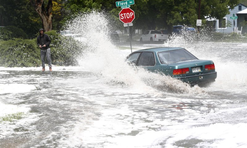 Σαρωτικές καταιγίδες στις ΗΠΑ -3 νεκροί, πόλεις χωρίς ρεύμα, συγκοινωνίες και σχολεία [εικόνες] | iefimerida.gr 1