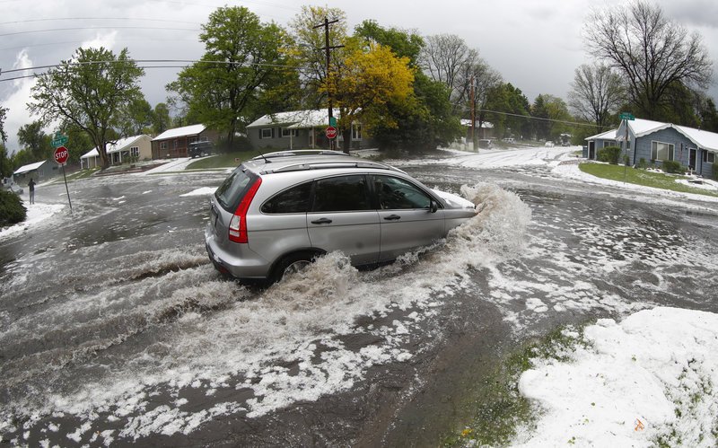Σαρωτικές καταιγίδες στις ΗΠΑ -3 νεκροί, πόλεις χωρίς ρεύμα, συγκοινωνίες και σχολεία [εικόνες] | iefimerida.gr 4