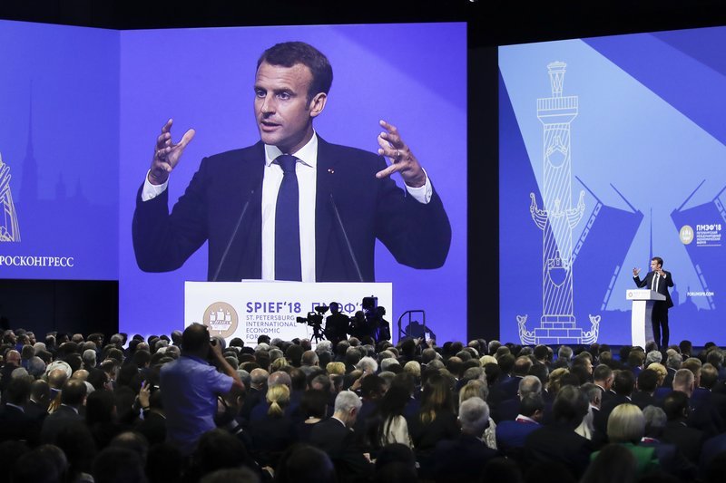 Μακρόν: Η Ρωσία να παραμείνει στο Συμβούλιο της Ευρώπης, είναι αναπόσπαστο τμήμα της | iefimerida.gr 0