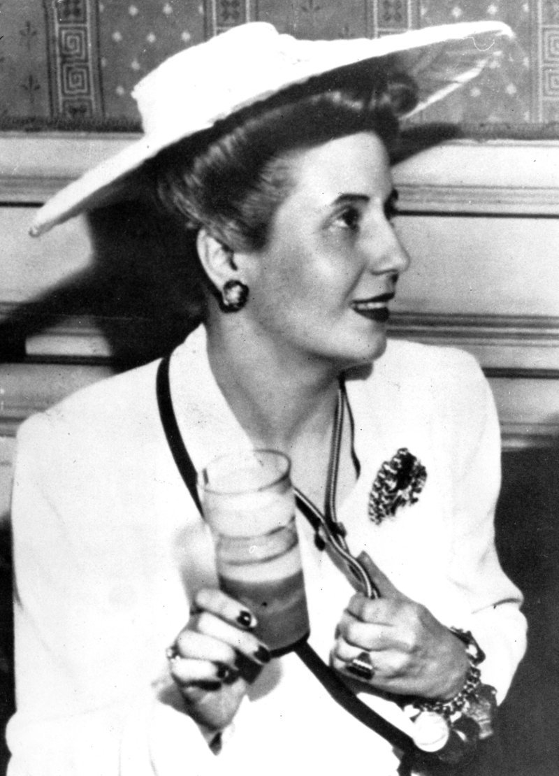 1945