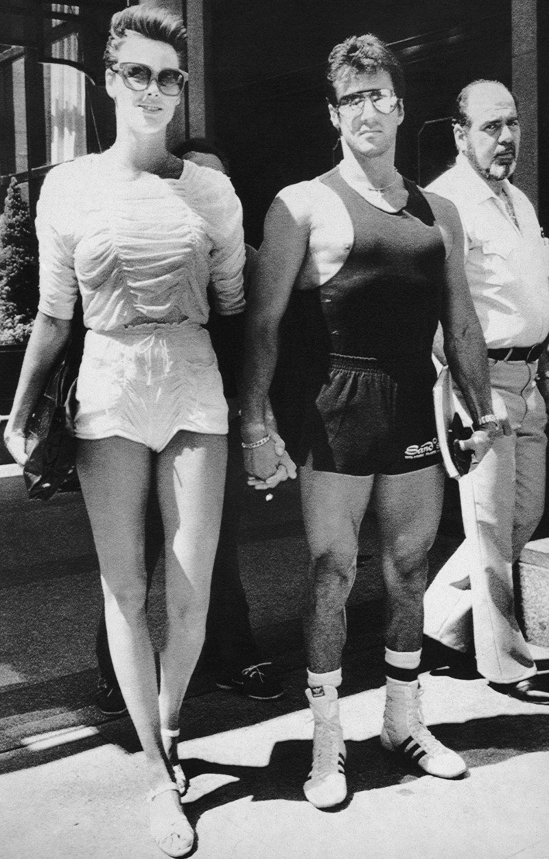 Εγκυος στα 54 της η πρώην σύζυγος του Σιλβέστερ Σταλόνε -Με τον 39χρονο, 5ο σύζυγό της [εικόνες]  | iefimerida.gr 4