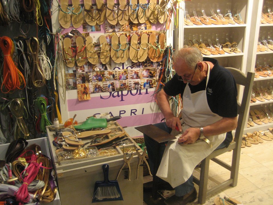 Αξίζει να κάνει σήμερα κανείς διακοπές στο Κάπρι; [εικόνες] | iefimerida.gr 6