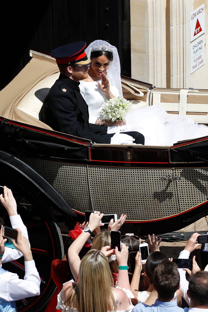 Χάρι και Μέγκαν, λεπτό προς λεπτό όλα όσα έγιναν στον βασιλικό γάμο  [εικόνες & βίντεο] | iefimerida.gr 10