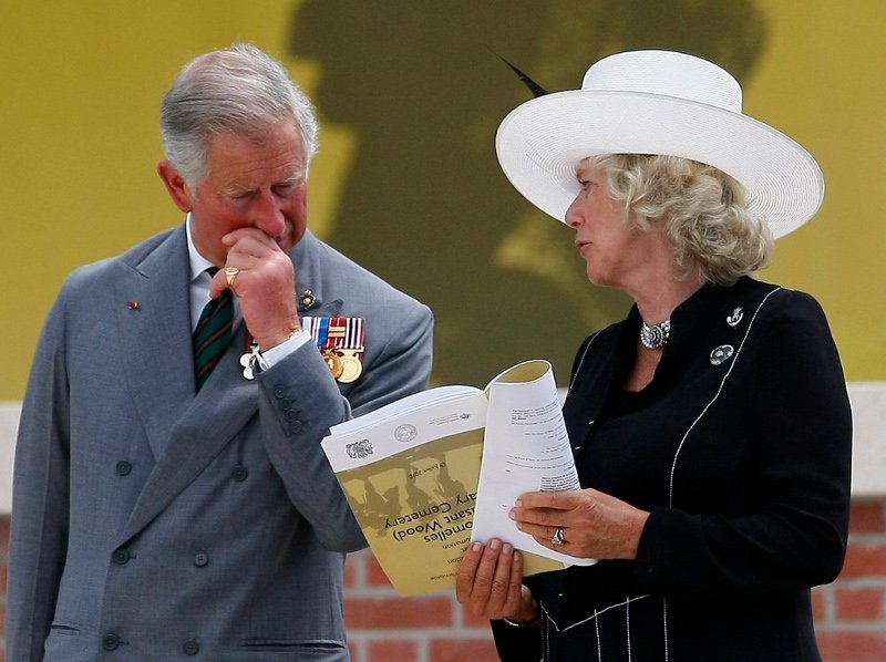 Ο πρίγκιπας Χάρι σπάει την παράδοση και πάλι: Θα φορέσει βέρα [εικόνες]  | iefimerida.gr 2