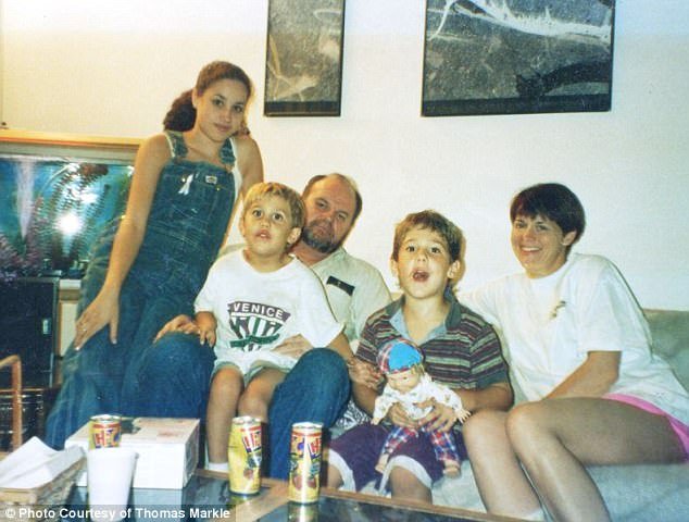 Το Paris Match περιγράφει την «τρύπα» στην οποία ζει ο πατέρας της Μέγκαν Μαρκλ [εικόνες] | iefimerida.gr 5