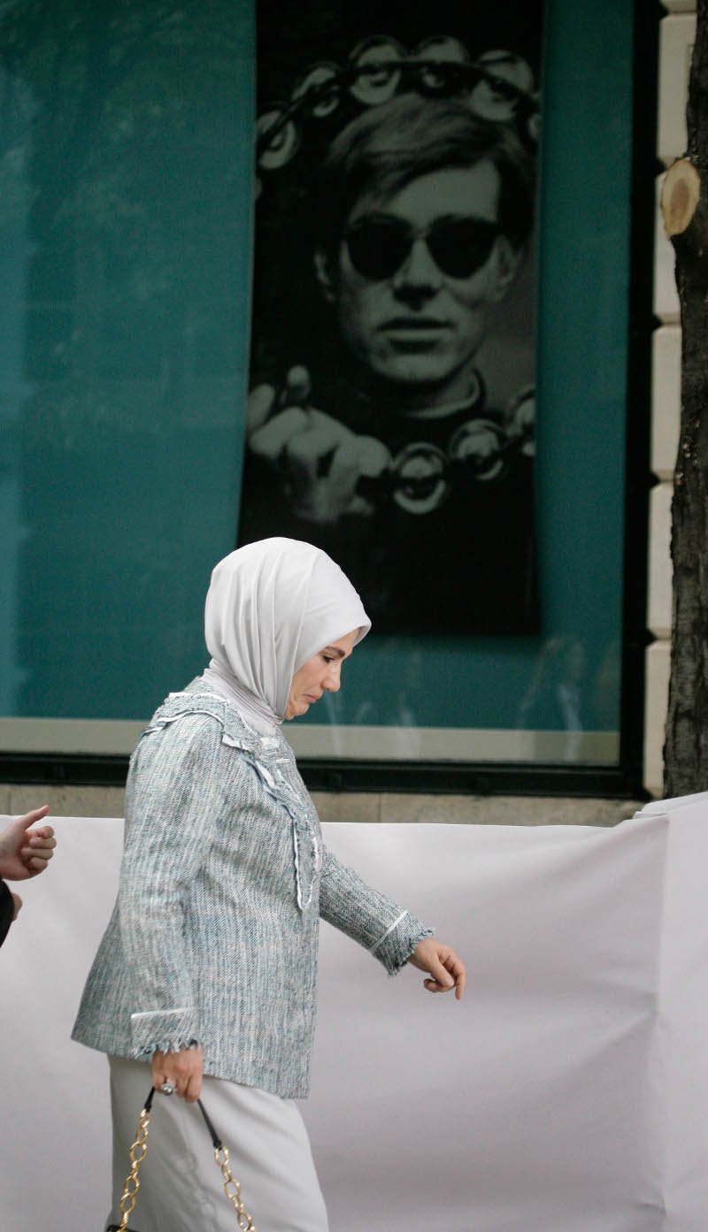 Σάλος: Η πανάκριβη τσάντα και η καρφίτσα της Εμινέ Ερντογάν -75.000 δολαρίων [εικόνες] | iefimerida.gr 2