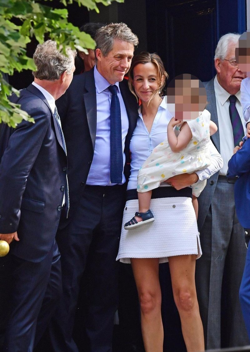  Παντρεύτηκε ο «αιώνιος εργένης» Χιου Γκραντ [εικόνες] | iefimerida.gr 2