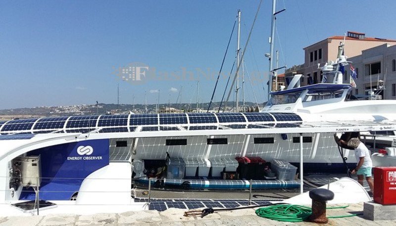 Ενα μοναδικό καταμαράν κλέβει τις εντυπώσεις στο ενετικό λιμάνι των Χανίων [εικόνες] | iefimerida.gr 6