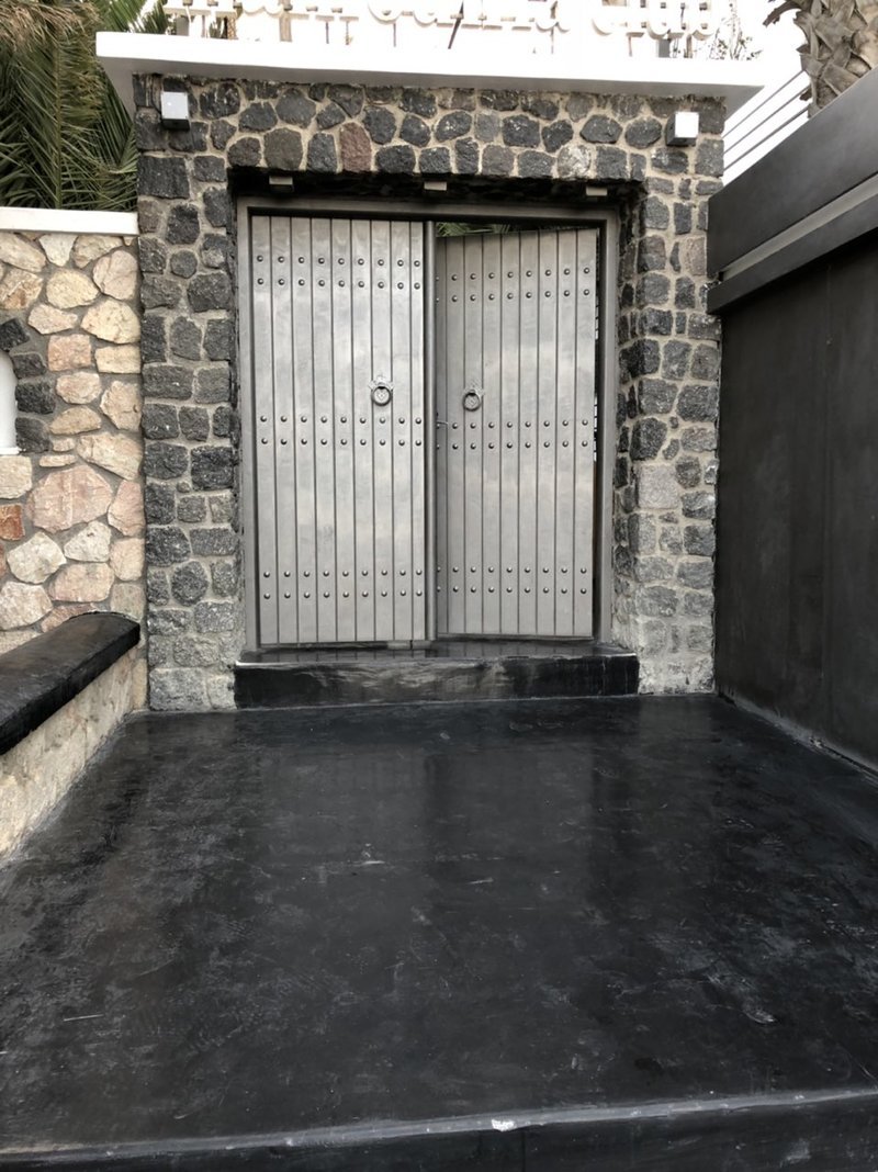 Πρωτομαγιάτικο «ντου» της εφορίας σε Μύκονο και Σαντορίνη -Τους έπιασαν στον ύπνο [εικόνες] | iefimerida.gr 7