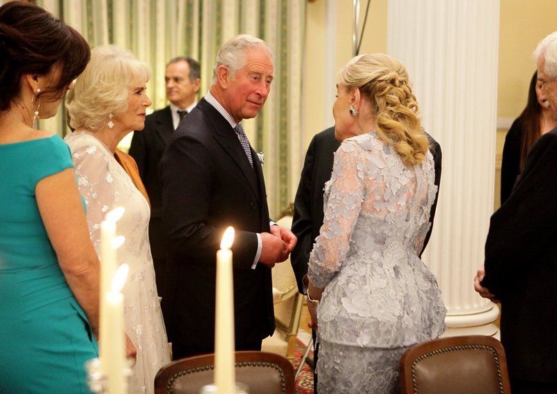 Στην Κνωσσό, την Παρασκευή, με «ξεναγό» την Μαριάννα Βαρδινογιάννη, Κάρολος και Καμίλα [εικόνες] | iefimerida.gr 0