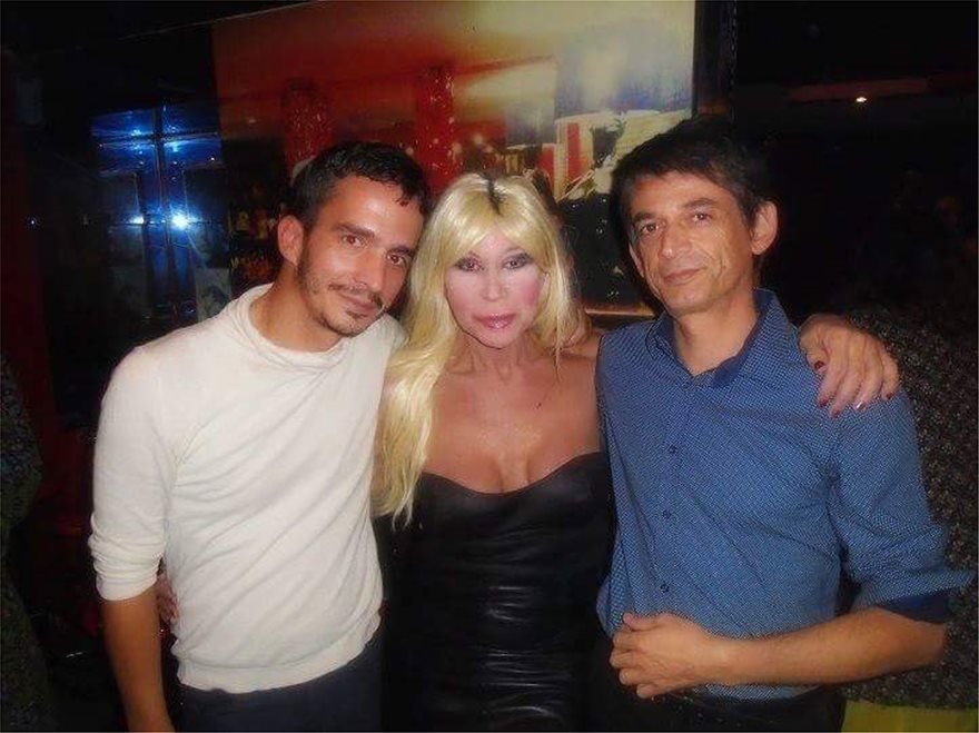 Η selfie του Καρανίκα με την drag queen Τάνια Κέλλη [εικόνα] | iefimerida.gr 1