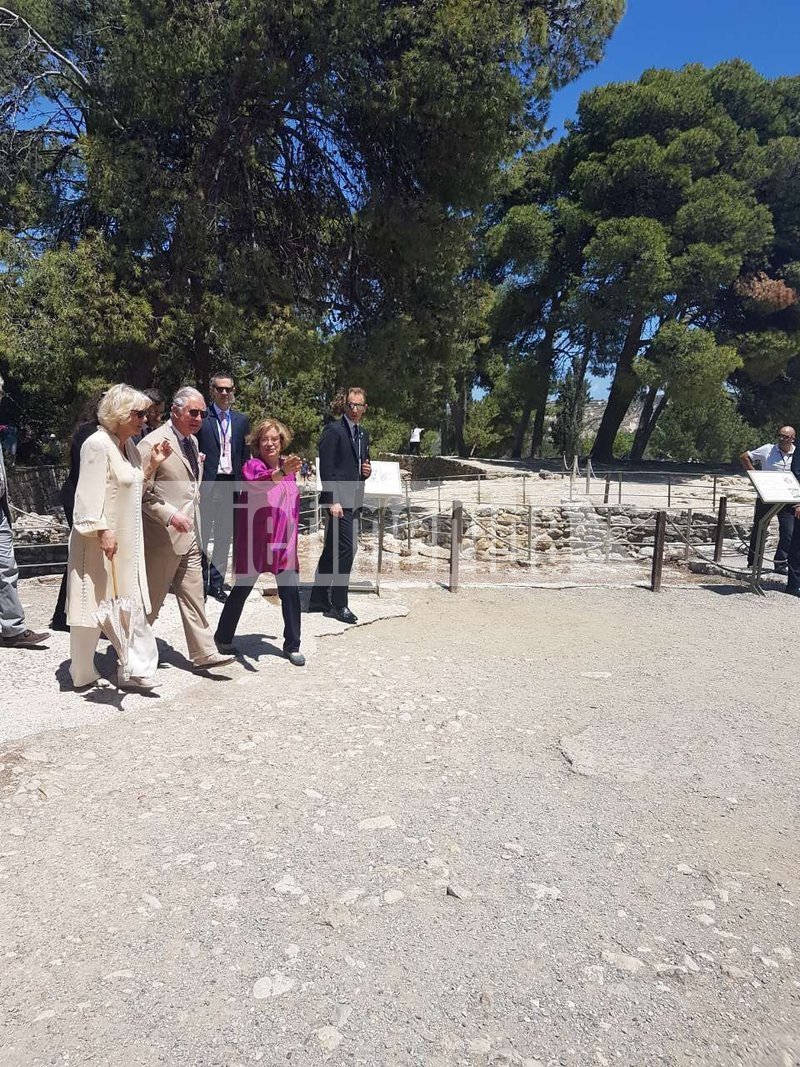 Στην Κνωσό Κάρολος και Καμίλα -«Still alive» δήλωσε [εικόνες] | iefimerida.gr 0