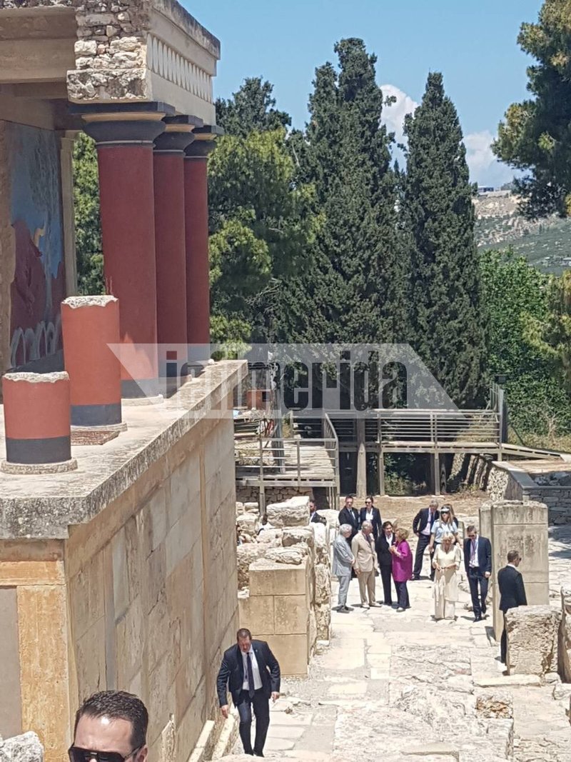 Στην Κνωσό Κάρολος και Καμίλα -«Still alive» δήλωσε [εικόνες] | iefimerida.gr 8