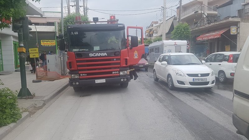 Λάρισα: Νταλίκα παρέσυρε γυναίκα -Τραυματίστηκε σοβαρά [εικόνες] | iefimerida.gr 2