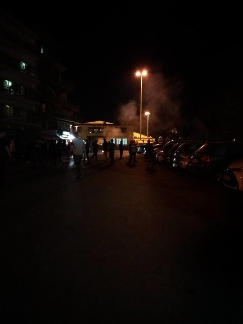 Μυτιλήνη: Σοβαρά επεισόδια -Προσπάθησαν να εισβάλουν στην ομιλία Τσίπρα [εικόνες] | iefimerida.gr 0