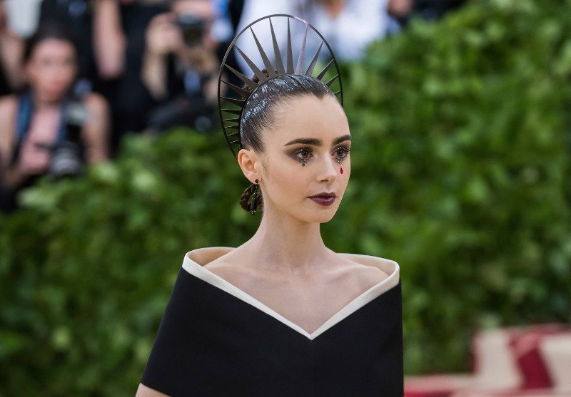 Οι σταρ τρελάθηκαν: Το Met Gala είχε θέμα την καθολική πίστη -Τι φόρεσαν [εικόνες]   | iefimerida.gr 16