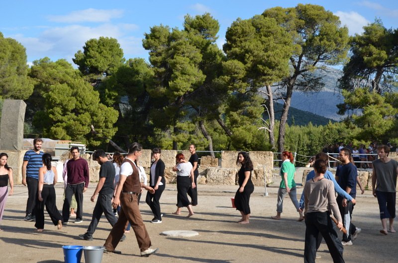 Τι είναι το θερινό Λύκειο Επιδαύρου και πώς μπορείς να το παρακολουθήσεις [εικόνες & βίντεο] | iefimerida.gr 1