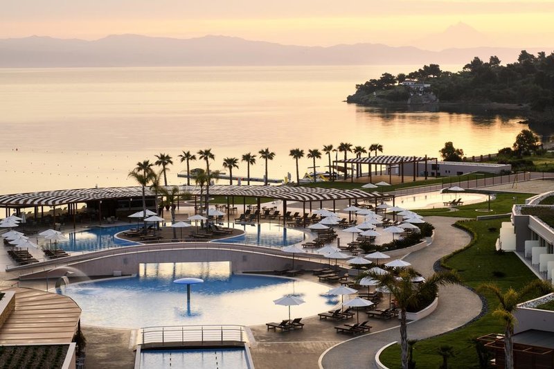 Το ξενοδοχείο στη Χαλκιδική που θυμίζει... Γαλλική Πολυνησία [εικόνες] | iefimerida.gr 13