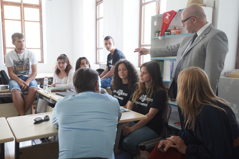  Η ανάρτηση της Μαρέβα Μητσοτάκη για το ελληνικό σχολείο της Ιμβρου [εικόνες]  | iefimerida.gr 2