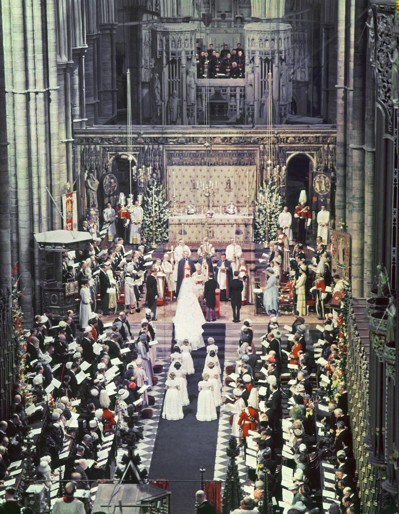 Οι αναποδιές στους βασιλικούς γάμους που άφησαν ιστορία -Νταϊάνα, Γουίλιαμ, Ελισάβετ [εικόνες] | iefimerida.gr 7