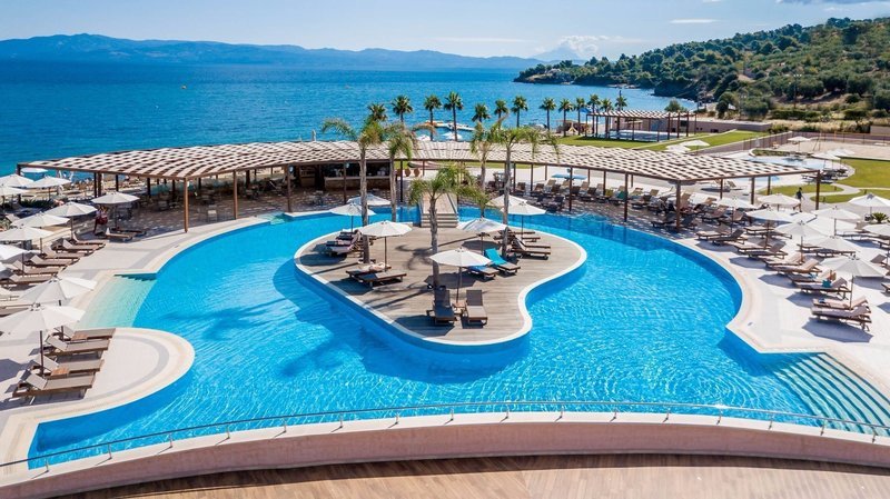 Το ξενοδοχείο στη Χαλκιδική που θυμίζει... Γαλλική Πολυνησία [εικόνες] | iefimerida.gr 7