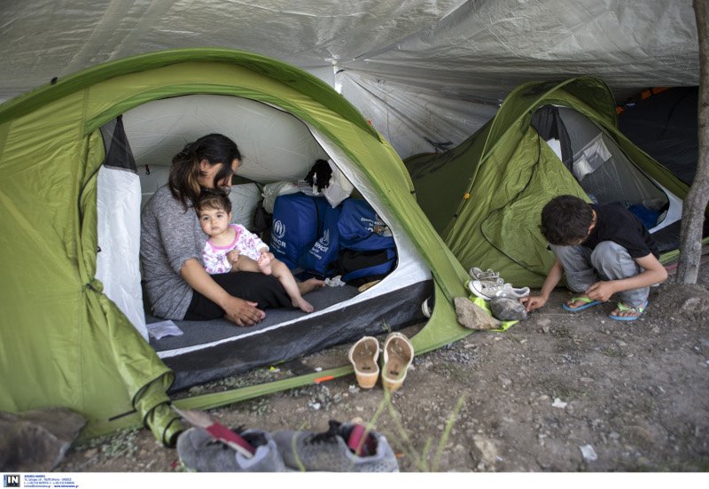  Οδοιπορικό στον καταυλισμό της Μόριας -Σκηνές, άνθρωποι στο χώμα και ακαθαρσίες παντού [εικόνες] | iefimerida.gr 6