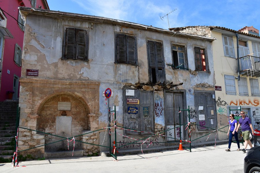 Ναύπλιο: Ιστορικά κτίρια της παλιάς πόλης είναι ετοιμόρροπα από τη φθορά του χρόνου -«Φωνάζουν» οι κάτοικοι [εικόνες] | iefimerida.gr 2