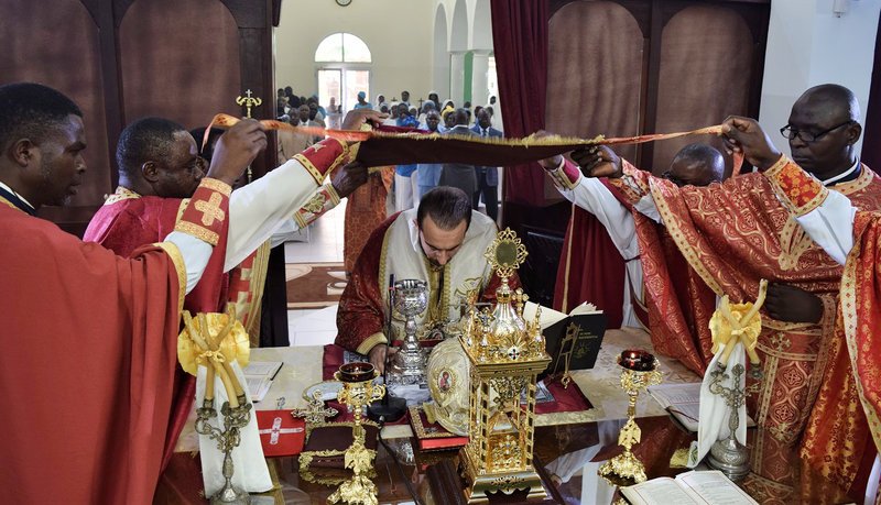 Σε κλίμα κατάνυξης τα εγκαίνια της Αγίας Φωτεινής στο Κονγκό -Οι χριστιανοί ορθόδοξοι της Αφρικής [εικόνες]  | iefimerida.gr 10