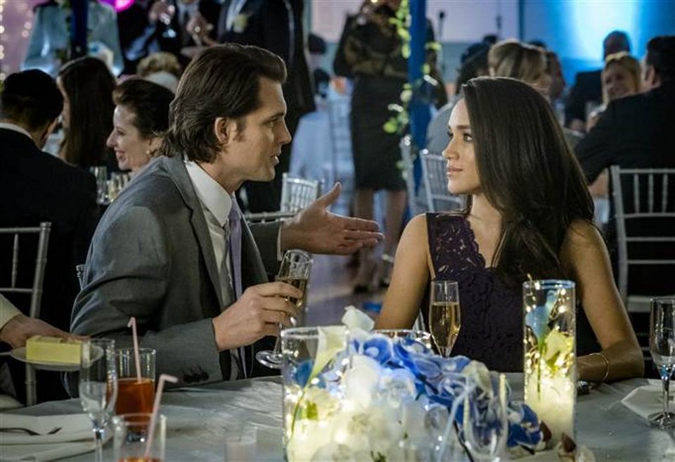 Η τελευταία ταινία της Μέγκαν Μαρκλ πριν γίνει πριγκίπισσα και ο Βασιλικός Γάμος έρχονται στη Nova [εικόνες & βίντεο] | iefimerida.gr 1