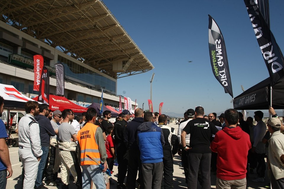 Σαββατοκύριακο ταχύτητας και αδρεναλίνης στον Ιππόδρομο Αθηνών | iefimerida.gr 3