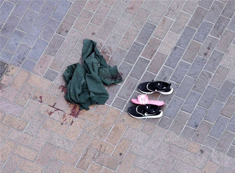 Αυτοκίνητο έπεσε σε πεζούς στο Πόρτλαντ -Τρεις γυναίκες τραυματίστηκαν [εικόνες & βίντεο]  | iefimerida.gr 2