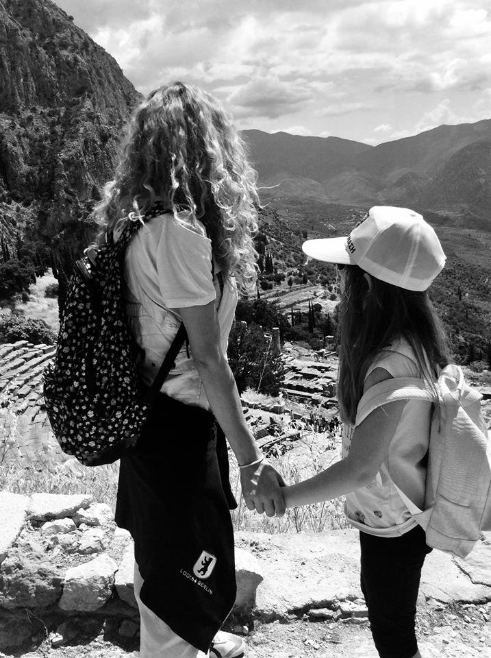 Η Φωτεινή Ψυχίδου βαφτίζει την 9χρονη κόρη της και εξηγεί γιατί άργησε τόσο | iefimerida.gr 0