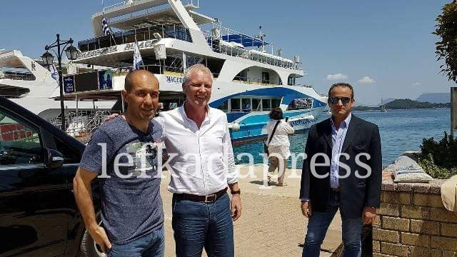 Στη Λευκάδα ο πρώην τεχνικός του Ολυμπιακού, Λεονάρντο Ζαρντίμ [εικόνες] | iefimerida.gr 0