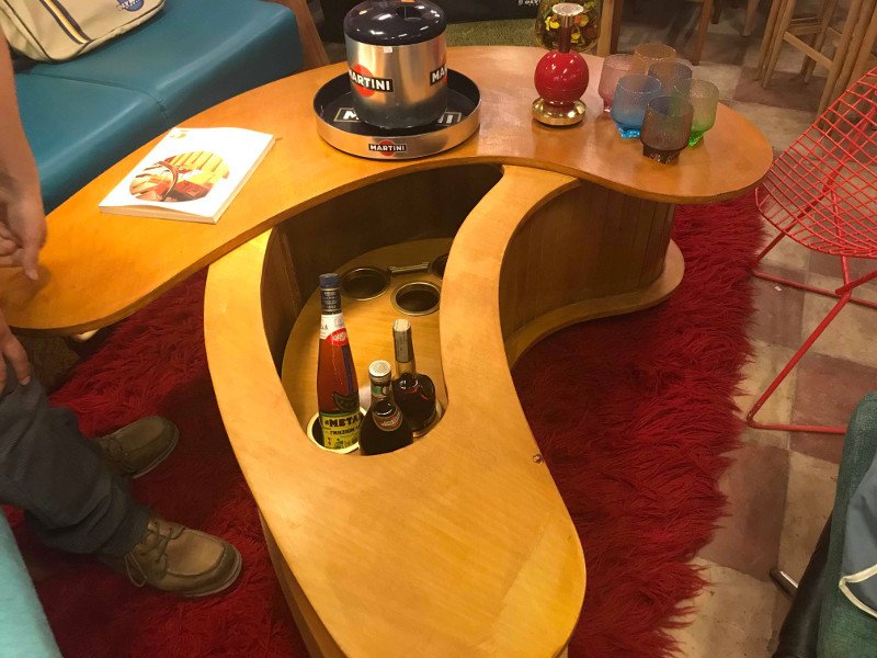 Αυτό το κατάστημα στο κέντρο είναι η... φωλιά του vintage -Θα βρεις τα πιο ωραία αντικείμενα και έπιπλα από τα '70s [εικόνες] | iefimerida.gr 6