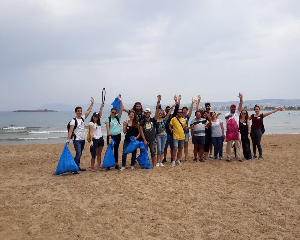 Η SANITAS και φέτος σύμμαχος της δράσης «Let’s Do it Greece» | iefimerida.gr 1