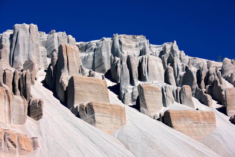 Το πιο παράξενο νησί του Αιγαίου -Γεμάτο ελαφρόπετρα, με μόλις 20 κατοίκους [εικόνες] | iefimerida.gr 6