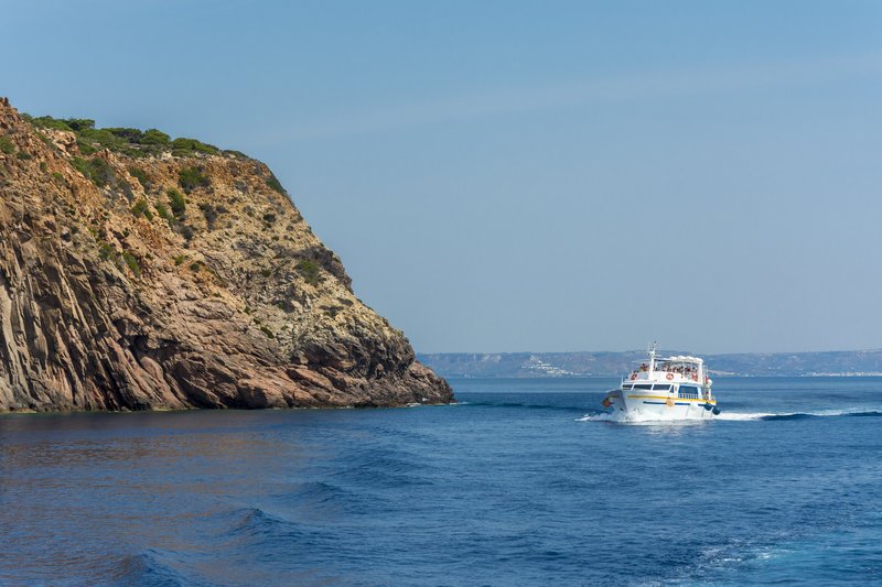 Το πιο παράξενο νησί του Αιγαίου -Γεμάτο ελαφρόπετρα, με μόλις 20 κατοίκους [εικόνες] | iefimerida.gr 7