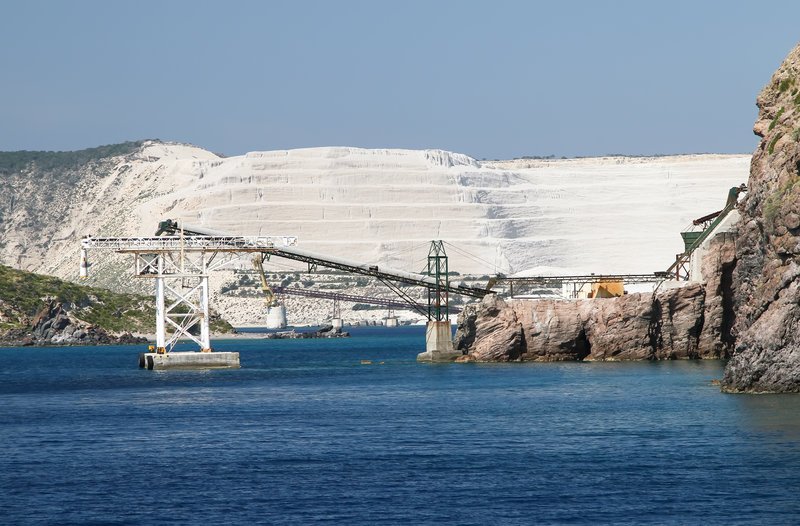 Το πιο παράξενο νησί του Αιγαίου -Γεμάτο ελαφρόπετρα, με μόλις 20 κατοίκους [εικόνες] | iefimerida.gr 1