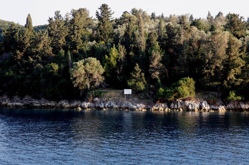 Εργαζόμενοι και ψαράδες στον Σκορπιό λένε ότι στο νησί υπάρχει το... φάντασμα του Αριστοτέλη Ωνάση! | iefimerida.gr 2