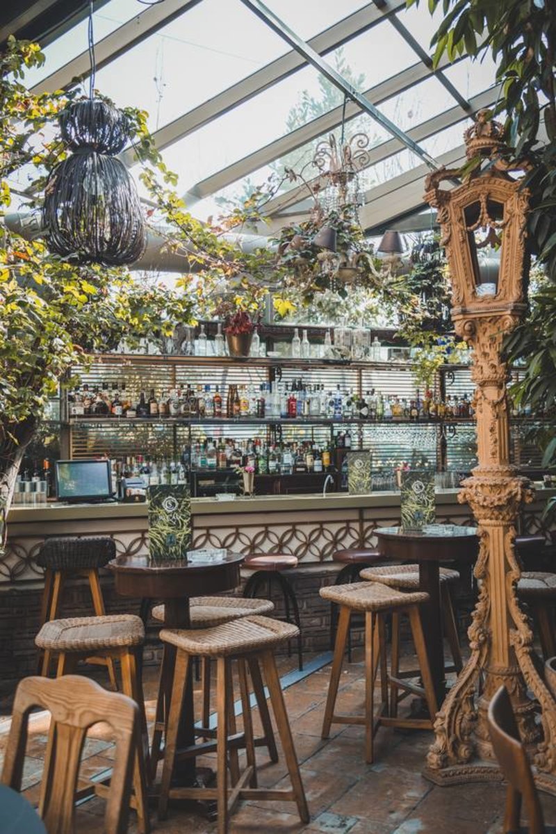 Πρωτομαγιά στην Αθήνα: 7 μαγαζιά με ανθισμένους κήπους και μυστικές αυλές για καφέ [εικόνες] | iefimerida.gr 8