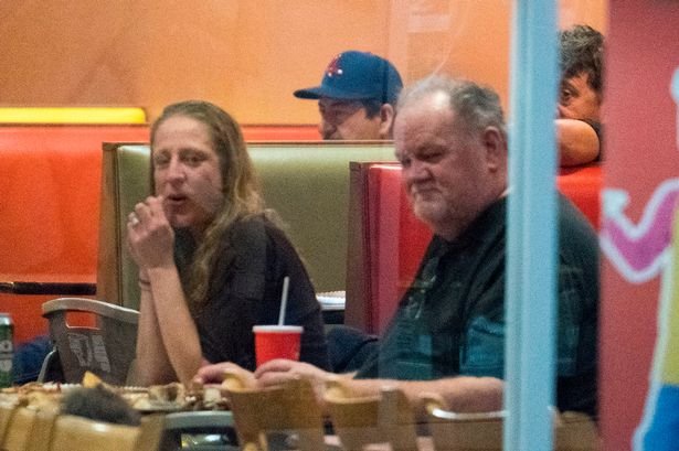 Το Paris Match περιγράφει την «τρύπα» στην οποία ζει ο πατέρας της Μέγκαν Μαρκλ [εικόνες] | iefimerida.gr 4