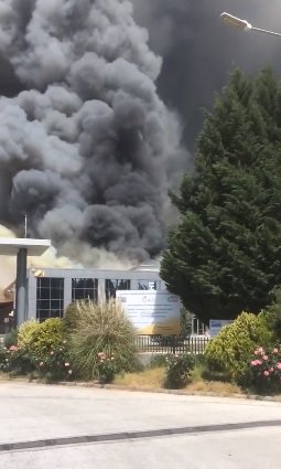 Eσβησε η φωτιά στο εργοστάσιο μπαταριών στην Ξάνθη -Sunlight: Δεν υπάρχει κίνδυνος τοξικών αερίων [βίντεο] | iefimerida.gr 0