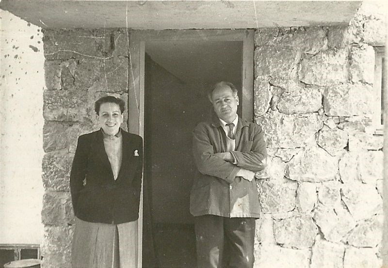Ο γλύπτης Γιώργος Ζογγολόπουλος και η σύζυγός του ζωγράφος Ελένη Πασχαλίδου