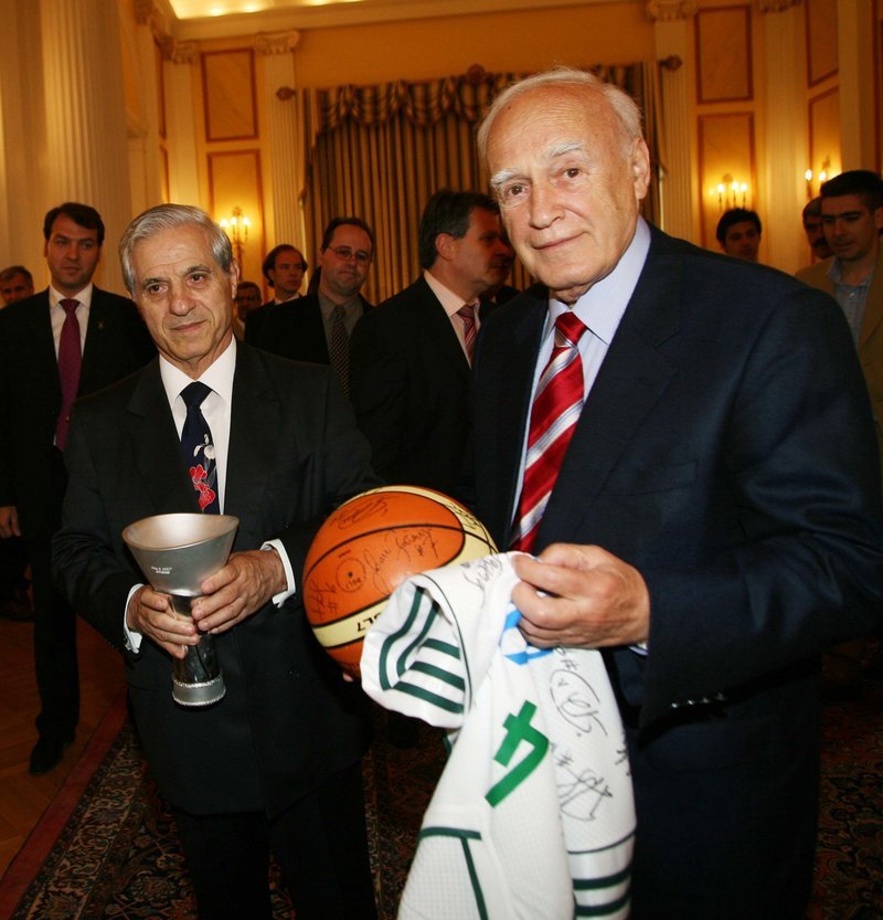 Ποιος ήταν ο Παύλος Γιαννακόπουλος -Ο άνθρωπος που άλλαξε την ιστορία του Παναθηναϊκού στο μπάσκετ [εικόνες] | iefimerida.gr 1